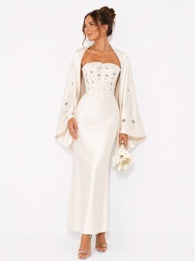 Christian Michele Ivory Embroidered 3-Piece Bridal Set